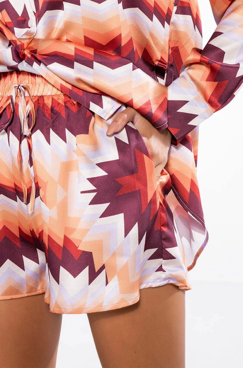 ADVENTURER LOOSE FIT BUTTON UP AND SHORTS SET - Image 10