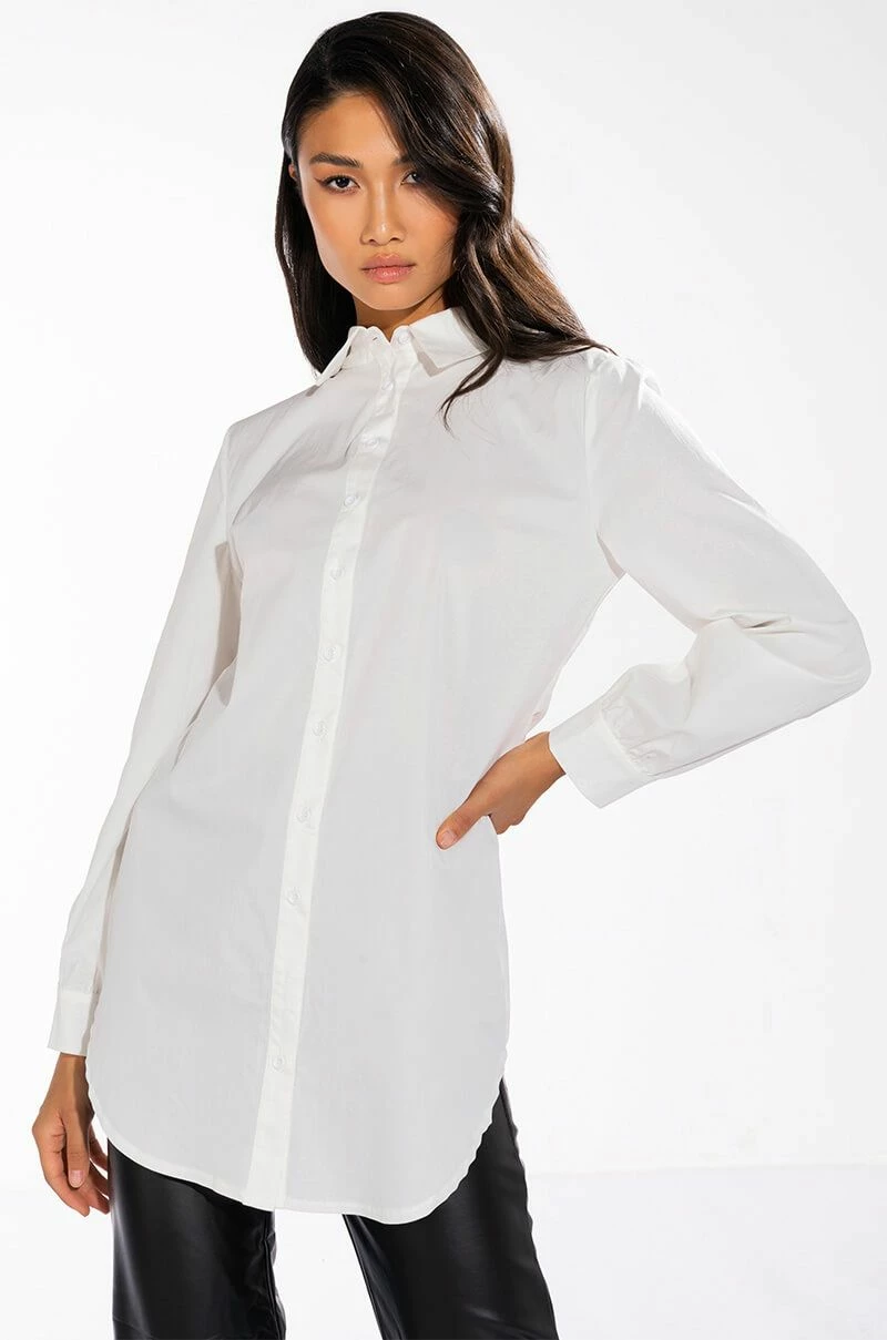ALLURE OPEN BACK BUTTON DOWN BLOUSE