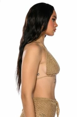 BEACHY KEEN KNIT HALTER CROP TOP