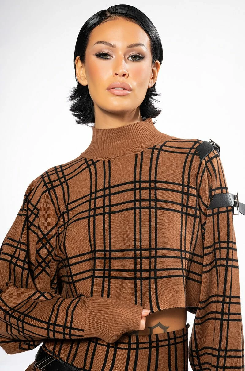 BLAIR BUCKLE KNIT LONG SLEEVE TOP