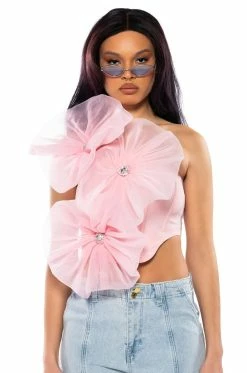 BLOSSOM TEXTURED FLOWER ONE SHOULDER CROP TOP