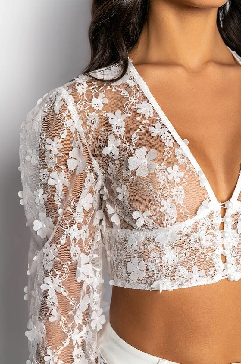 BOUQUET DAYS FLORAL DETAIL CROPPED BLOUSE - Image 6