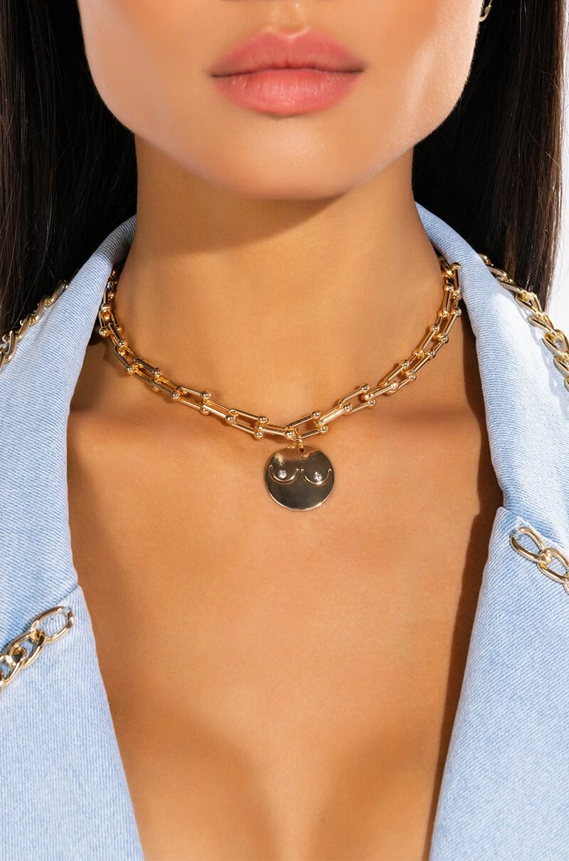 DIVINE FEMININE PENDANT NECKLACE - Image 3