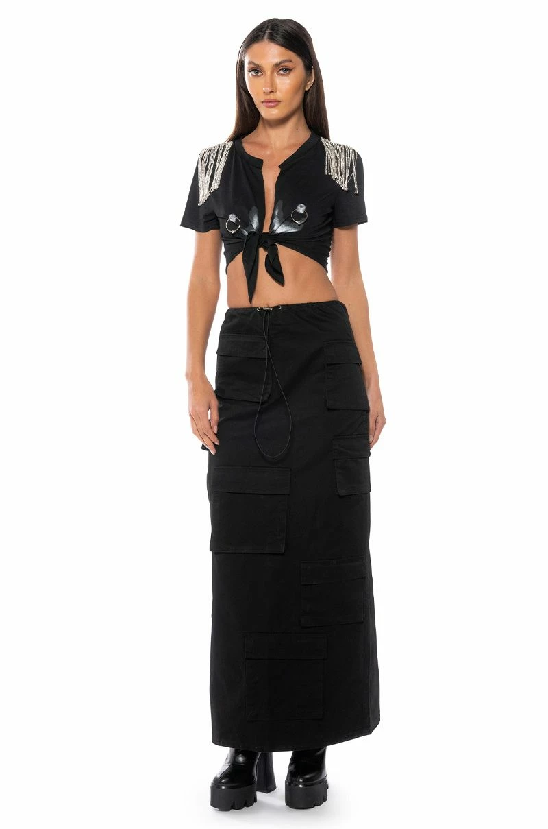 DOUBLE TAKE EMBELLISHED T SHIRT IN BLACK - Image 2