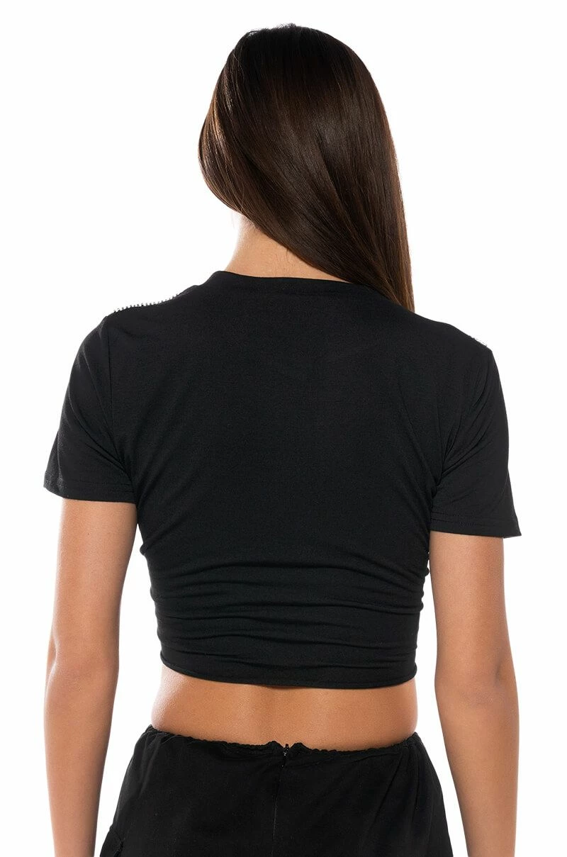 DOUBLE TAKE EMBELLISHED T SHIRT IN BLACK - Image 5