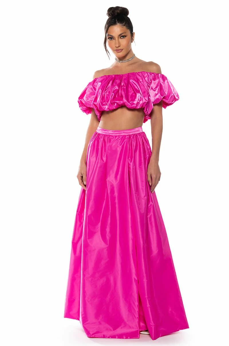 DRESS LIKE ROYALTY VOLUME CROP TOP - Image 4