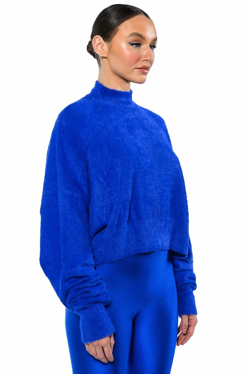 FIFI FUZZY KNIT OVERSIZED CROP SWEATER - Image 12