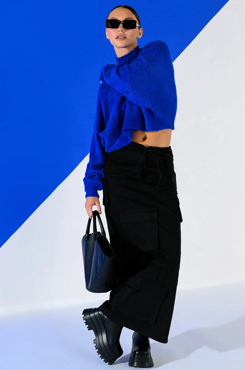 FIFI FUZZY KNIT OVERSIZED CROP SWEATER - Image 7