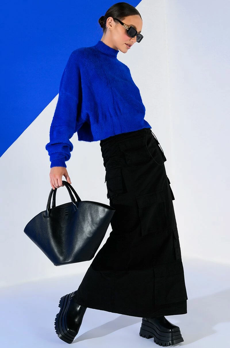 FIFI FUZZY KNIT OVERSIZED CROP SWEATER - Image 8