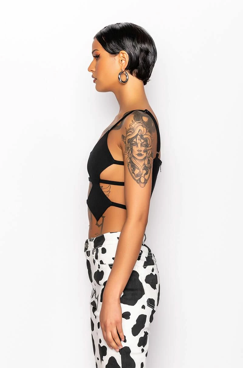 HOTTIE CUTOUT CROP TANK - Image 6