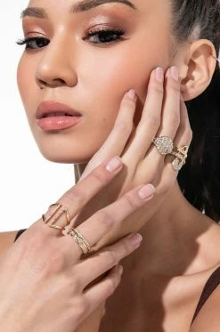 LOVINNNN' IT RHINESTONE RING SET