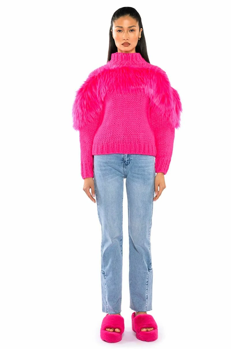 LYLA FAUX FUR DETAIL COZY SWEATER - Image 3