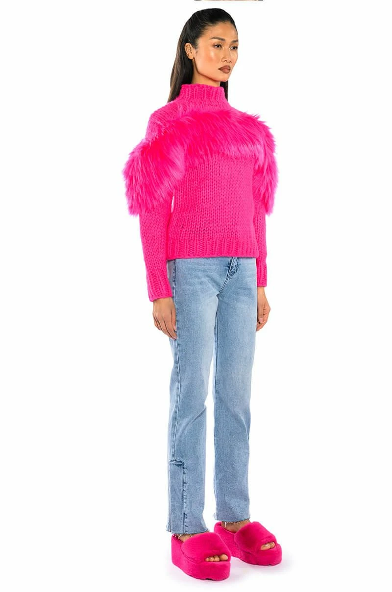 LYLA FAUX FUR DETAIL COZY SWEATER - Image 4