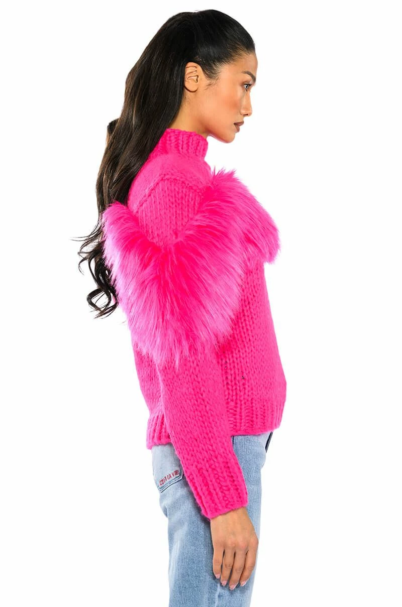 LYLA FAUX FUR DETAIL COZY SWEATER - Image 5