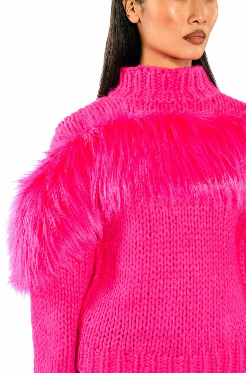 LYLA FAUX FUR DETAIL COZY SWEATER - Image 7