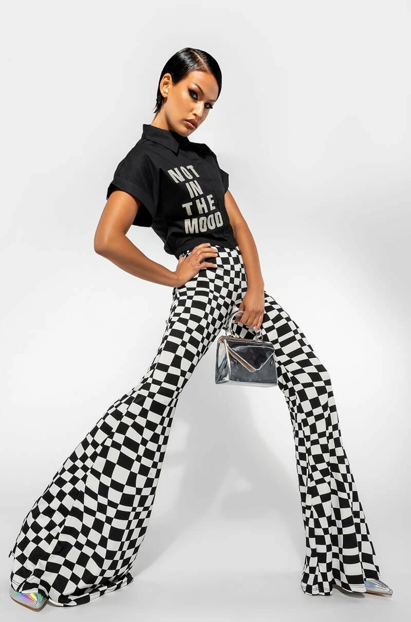 NOT IN THE MOOD CROPPED BUTTON DOWN BLOUSE - Image 3