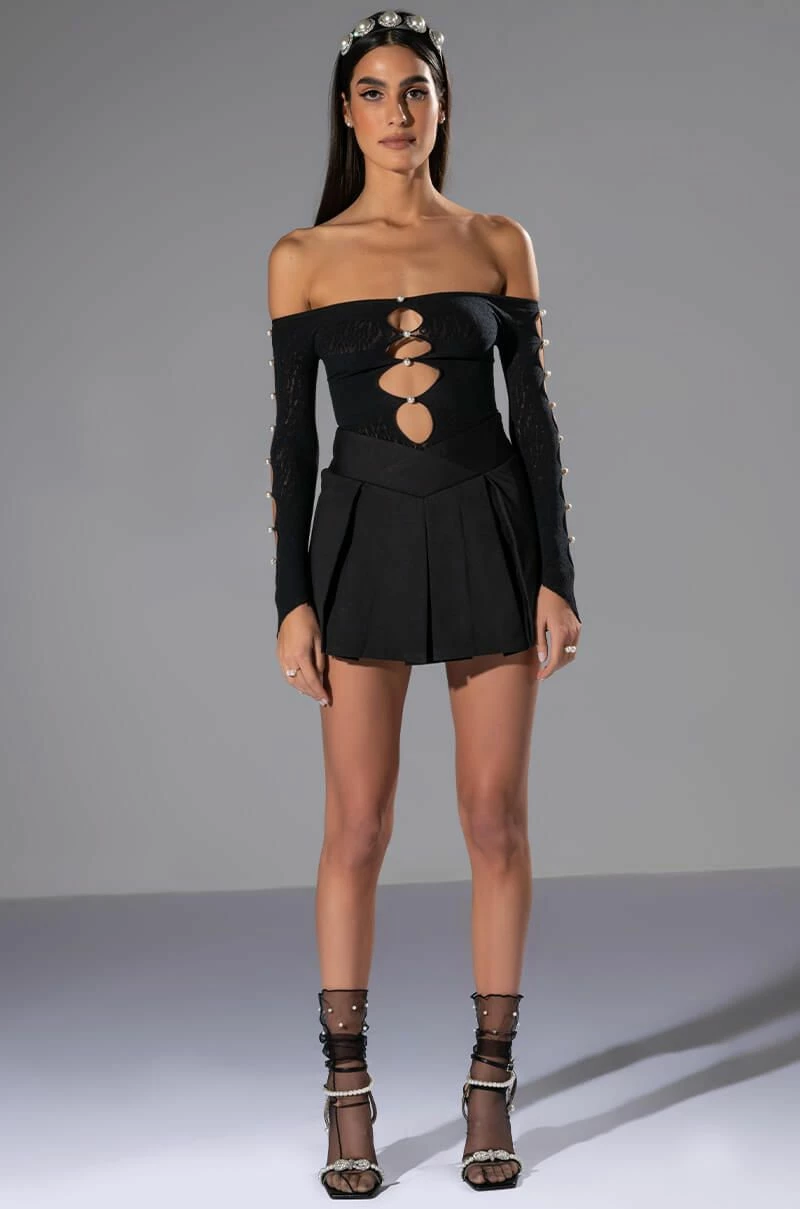 ON ONE SEAMLESS CUTOUT BODYSUIT - Image 3