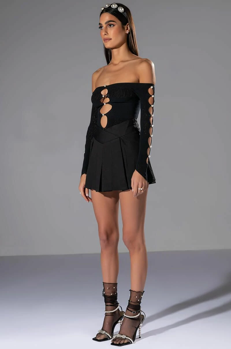 ON ONE SEAMLESS CUTOUT BODYSUIT - Image 4