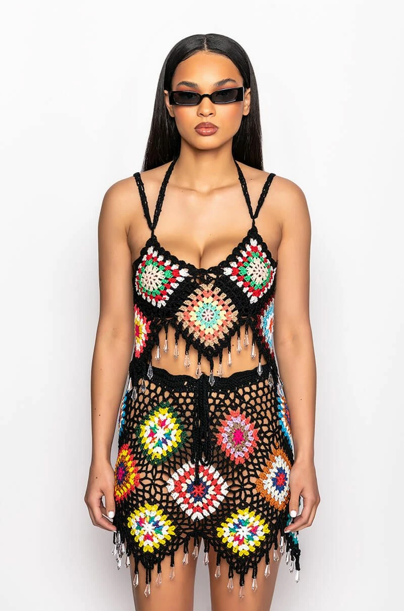 PACK YOUR BAGS RHINESTONE TRIM CROCHET CROP TOP - Image 4