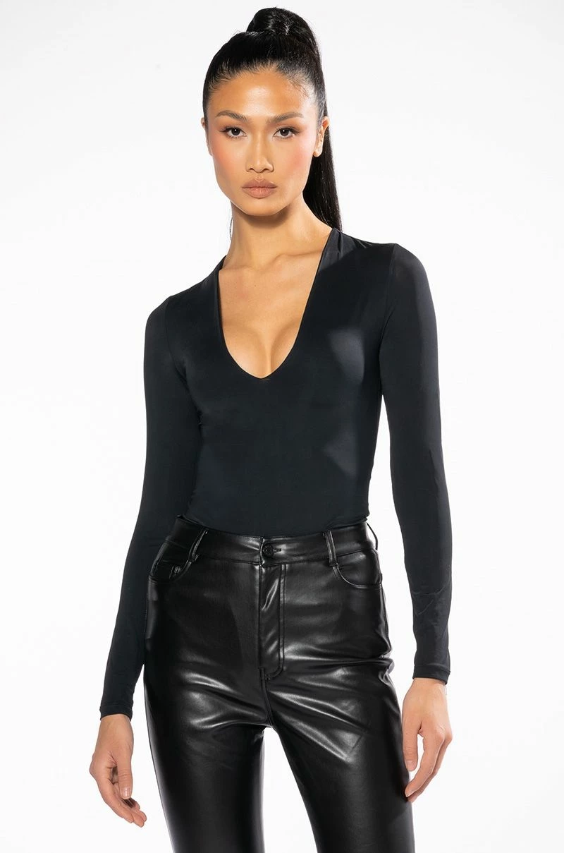 PAXTON NEW CLASSIC LONG SLEEVE DEEP V BODYSUIT - Image 4