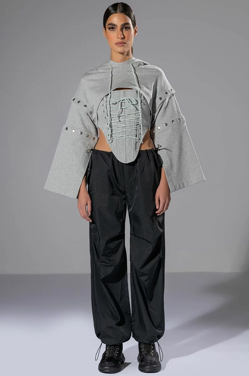 PERSUASIVE CORSET AND CROPPED CONVERTIBLE HOODIE SET - Image 4