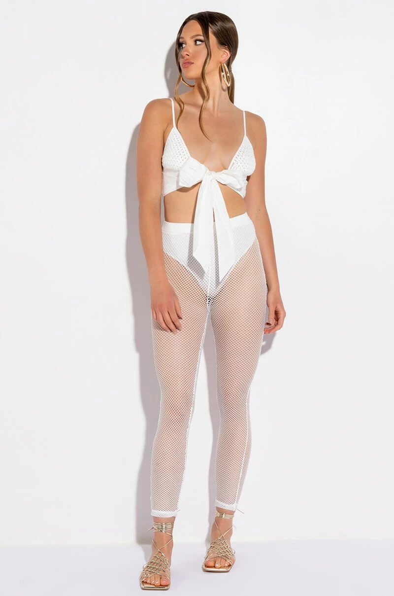 PICNIC IN THE PARK WOVEN TIE FRONT POPLIN BRALETTE - Image 3