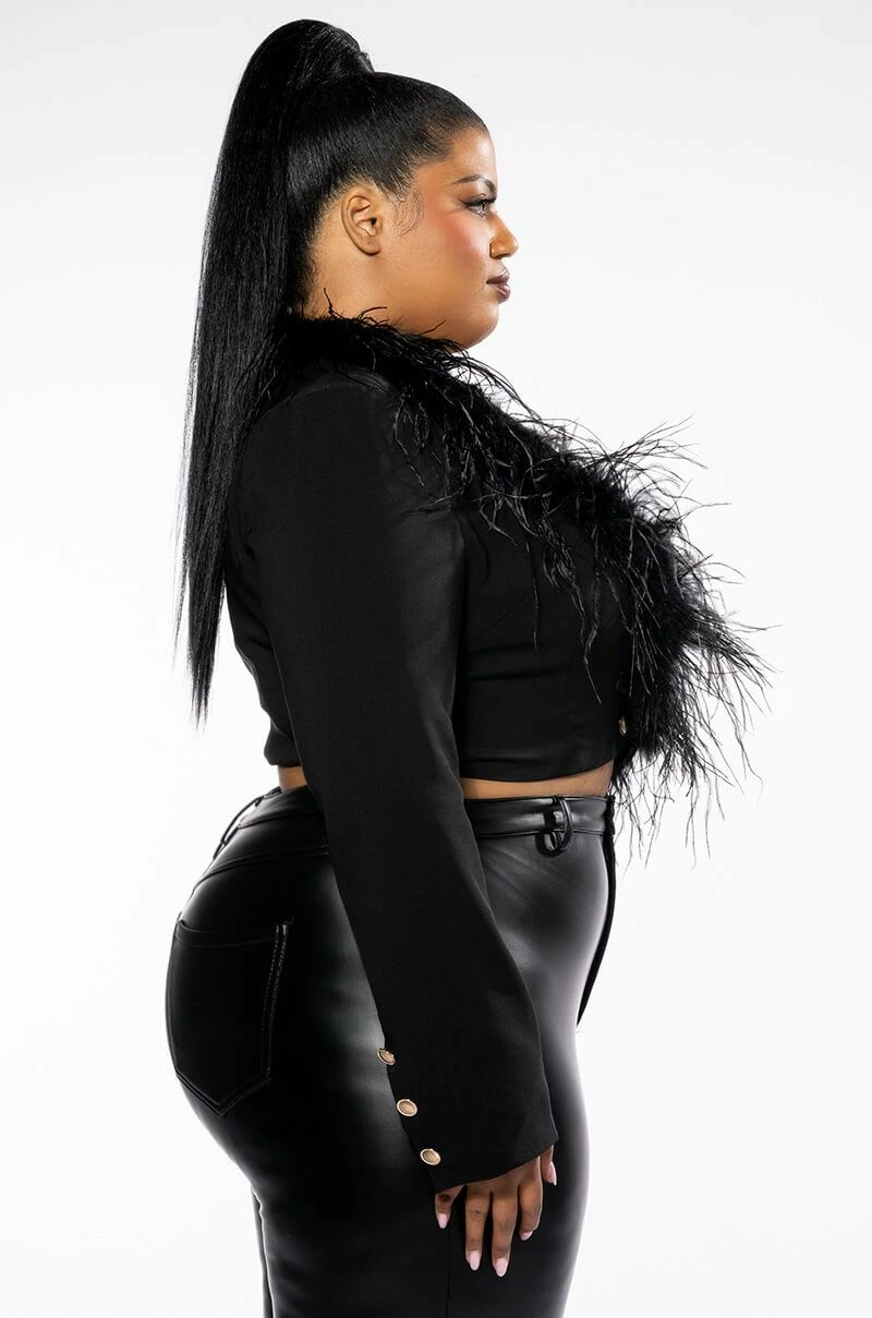 PLUS COME ON BABY FEATHER CROP BLAZER - Image 5