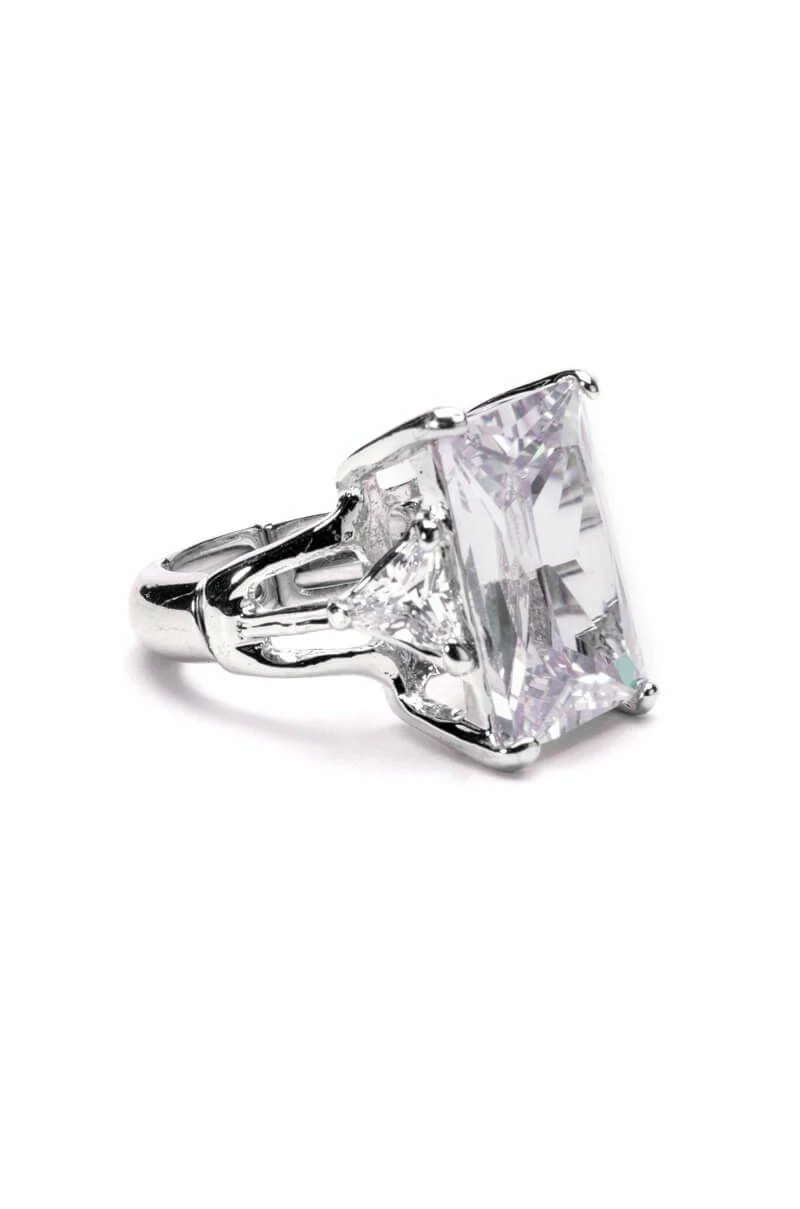 PUT IT ON MY TAB RHINESTONE COCKTAIL RING - Image 3