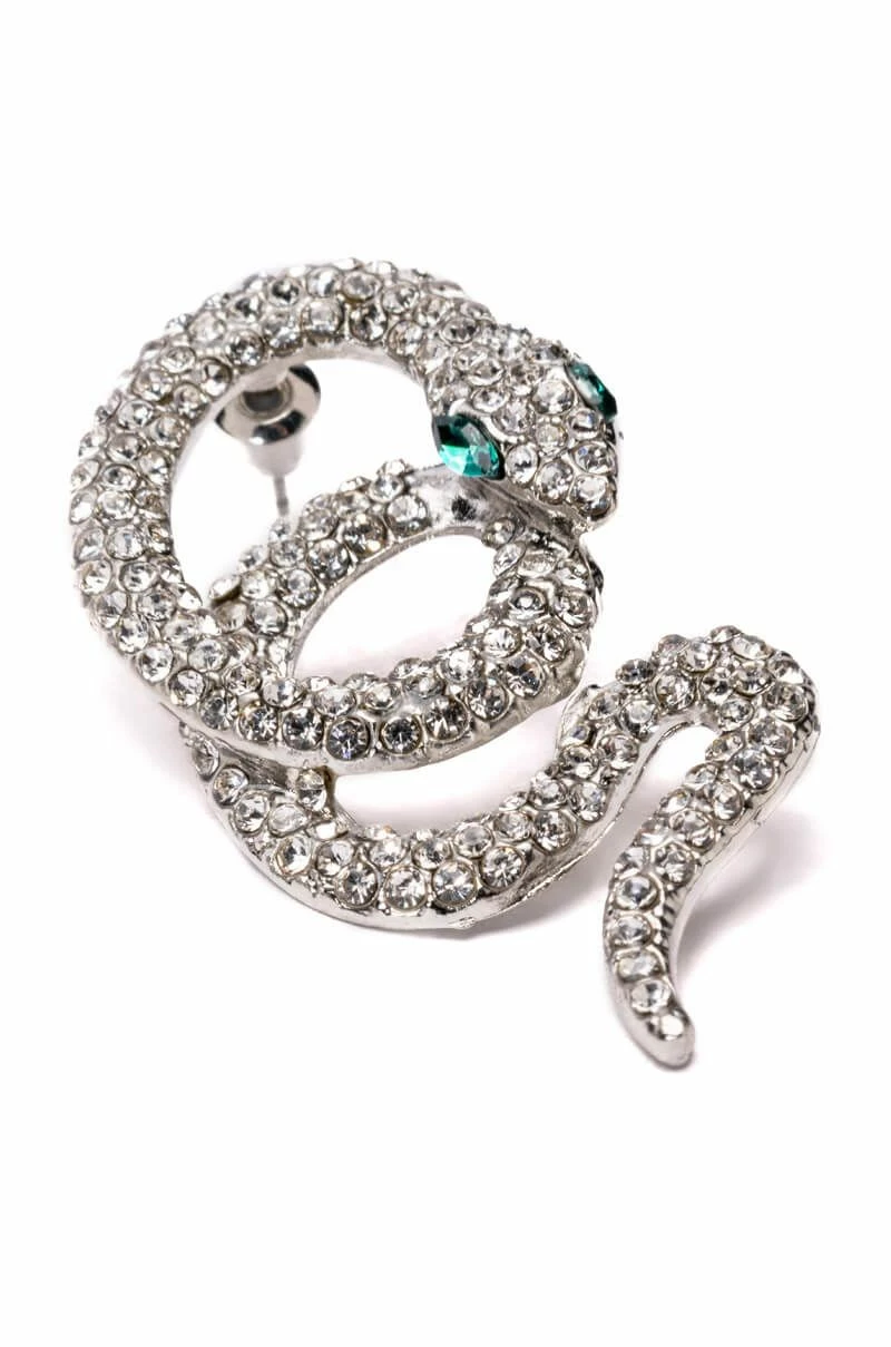 SNEAKY LINK EMBELLISHED EARRINGS - Image 3