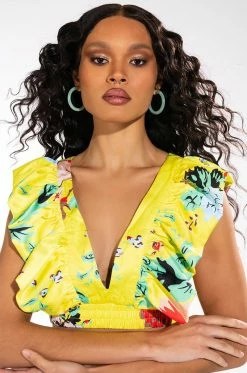 SUMMERTIME FINE SLEEVELESS VNECK BLOUSE