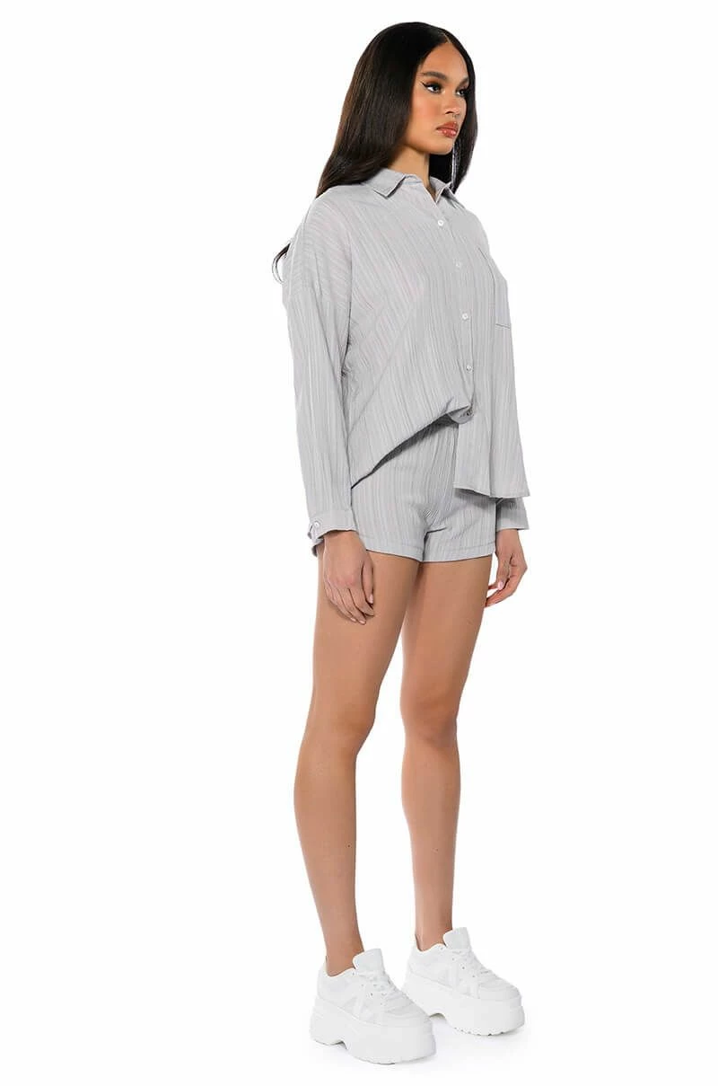 TIME TO RELAX BUTTON DOWN SHIRT - Image 4