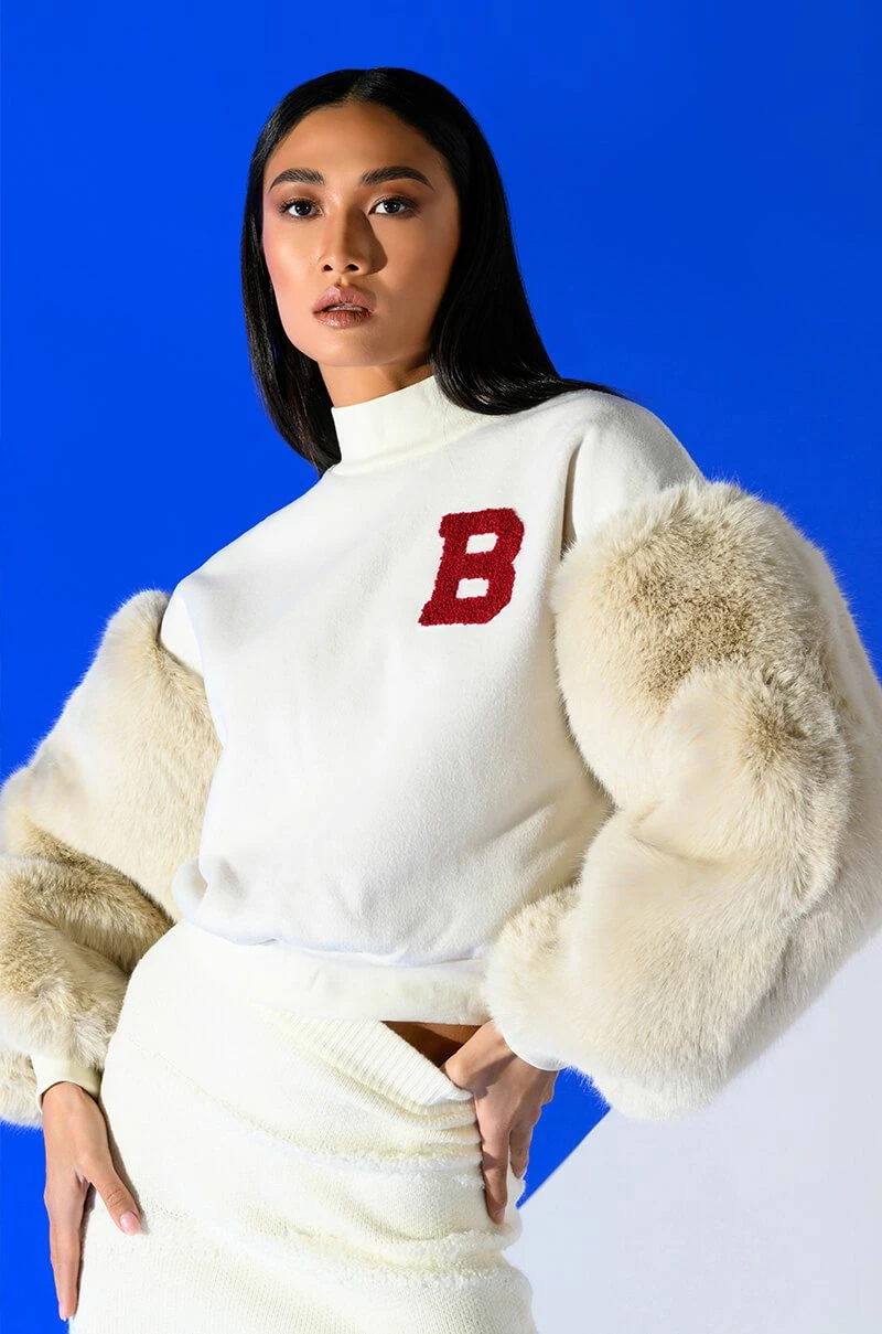 UPPER EAST SIDE FAUX FUR SLEEVE SWEATSHIRT - Image 2